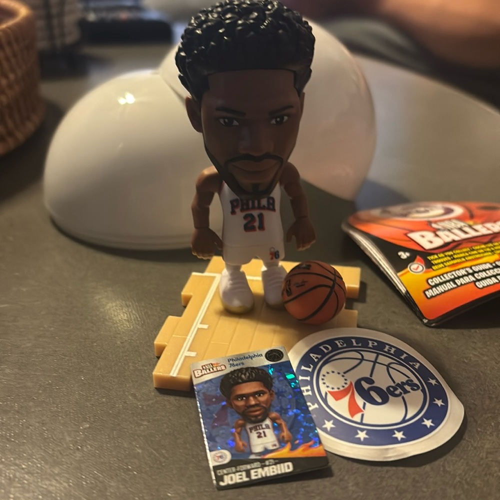 ZURU NBA Ballers 5 Surprise Mystery Figure JOEL EMBID, 76ers